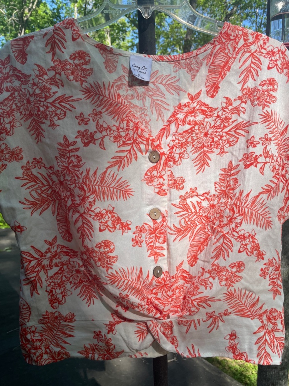 Cozy Casual White & Orange Floral Button-Front Twist Top Small